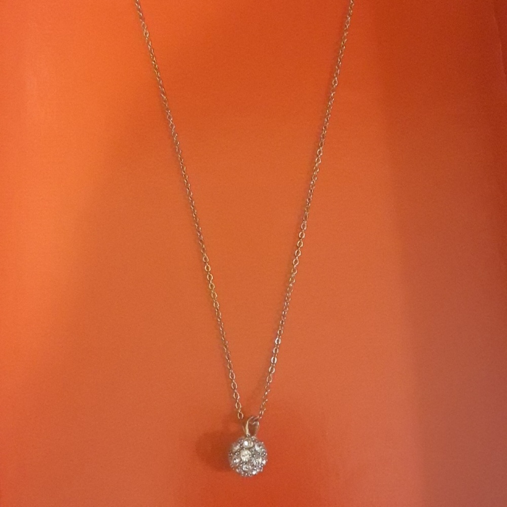 Gold Necklaces Bundle - Picture 5 of 5